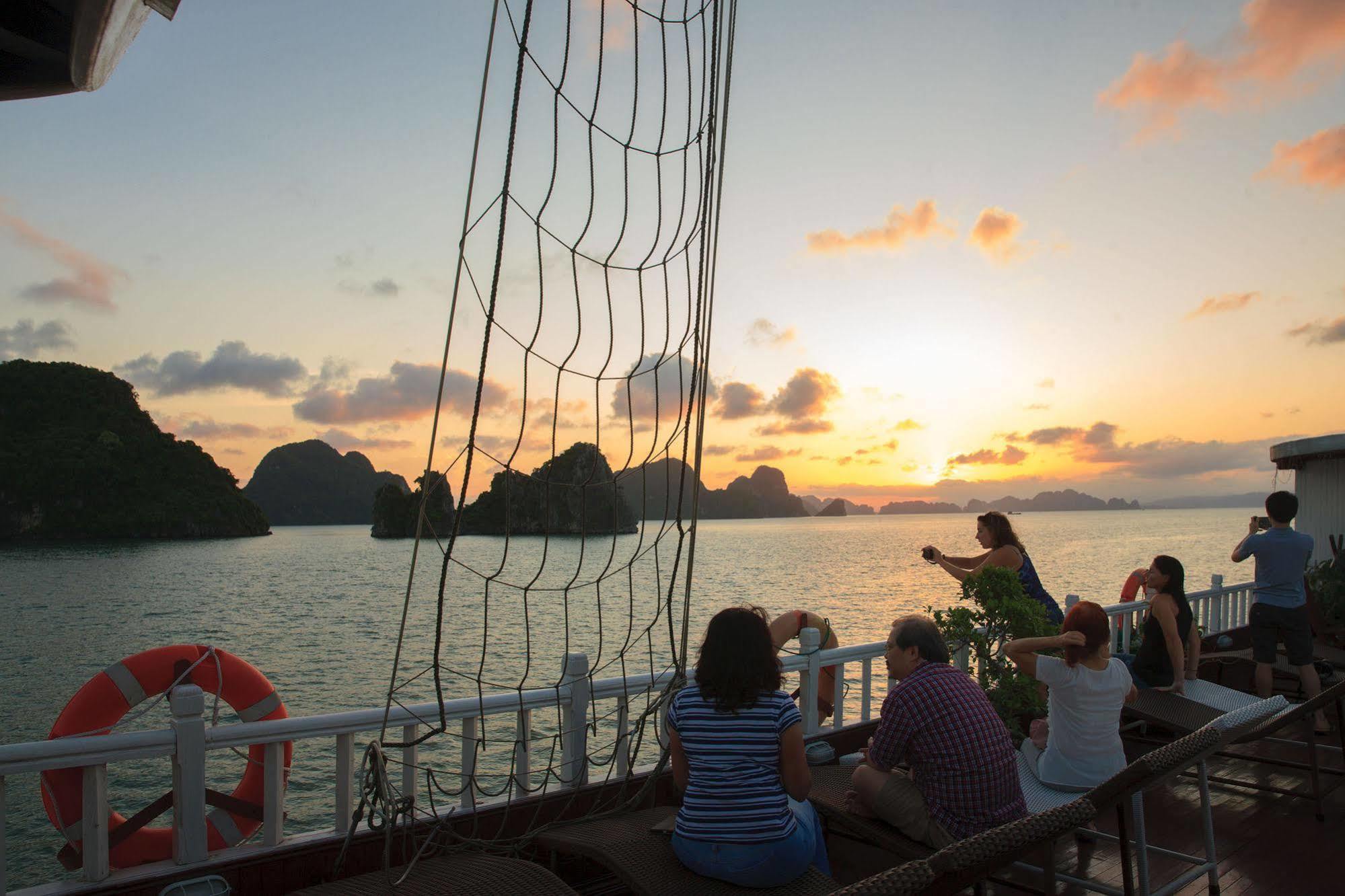 Royal Palace Cruise Ha Long Exterior foto
